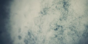 颜色中的忧伤究竟是哪首歌？
